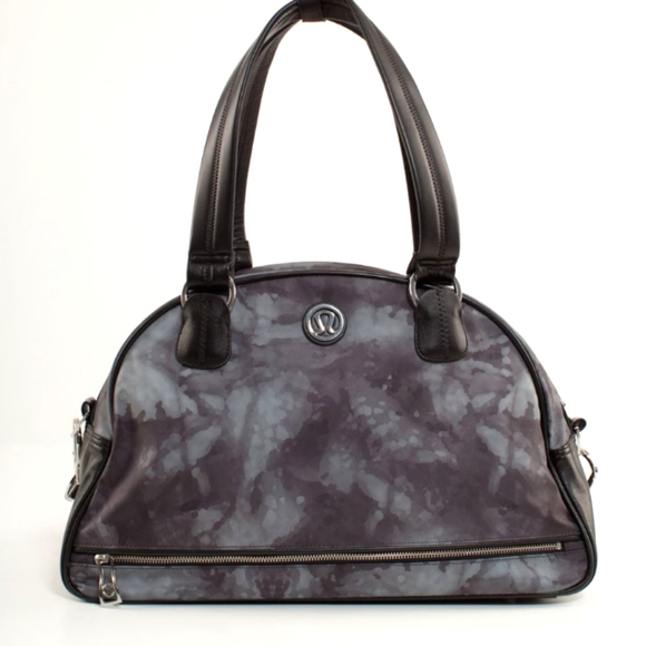 lululemon athletica Handbags - Lululemon- STILL GROOVY Duffel Bag